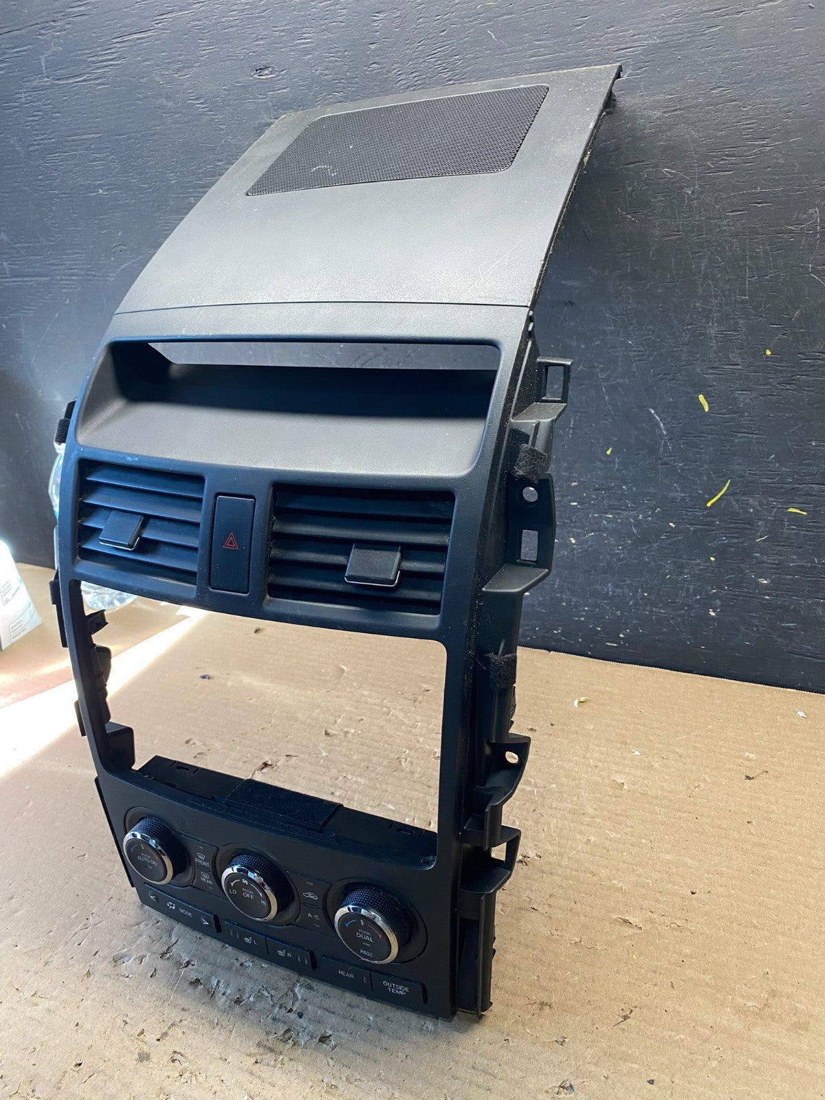 2010 - 2015 Mazda CX-9 Radio Dash Trim Bezel W/Vent AC Climate Control s3016 DG1
