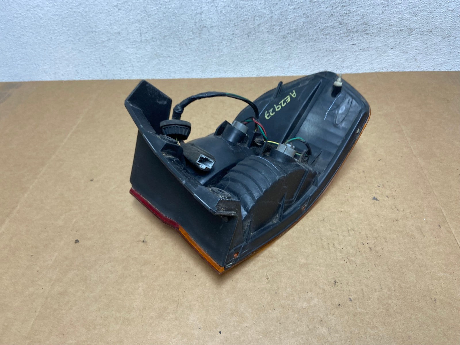2002 2003 2004 Honda Odyssey Left Driver LH Side Tail Light AE2927 LK6