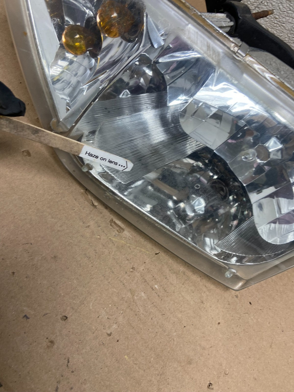 2001 to 2002 Nissan Quest Left Driver LH Side Halogen Headlight AA9897 DW4