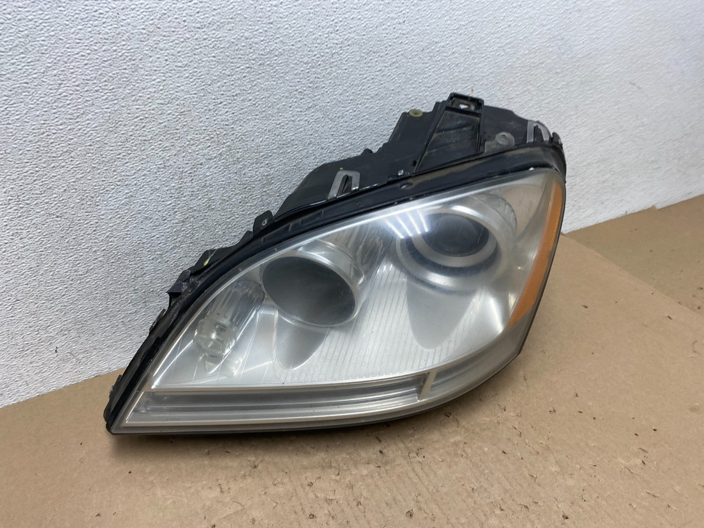 Halogen 2006-2009 Mercedes-Benz ML-Class Headlight Left Driver LH AG6786 DW2
