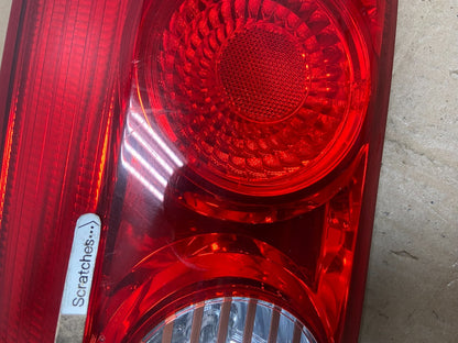 2006 to 2010 Toyota Sienna Right Passenger Rh Inner Tail Light AE6013 DW3