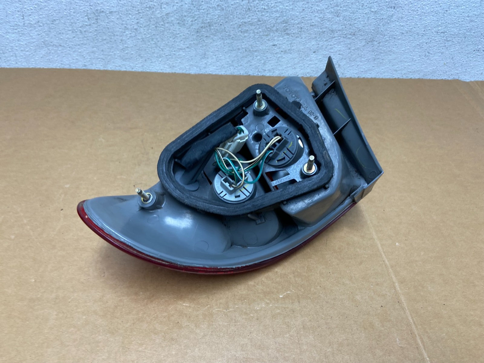 1998 1999 2000 Toyota Corolla Left Driver Lh Side Tail light AD8908 DW3