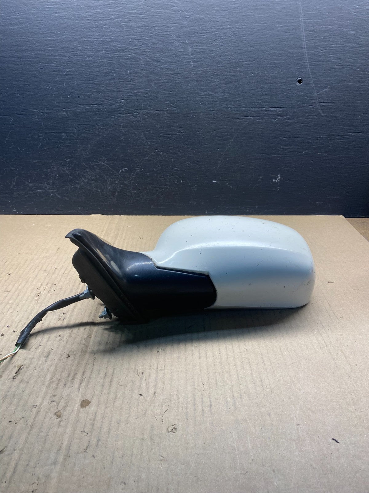 2006 to 2007 Buick Lucerne Left Driver LH Side View Door Mirror OEM AC2402 MS3