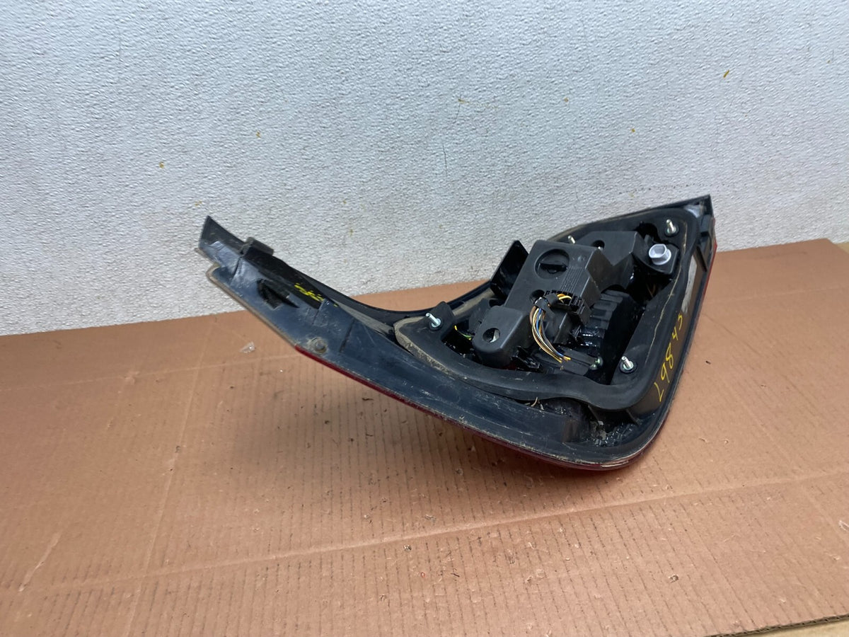 2008 2009 2010 BMW 5 525i 530i Right Passenger Rh Tail Side Light L9843 GD6