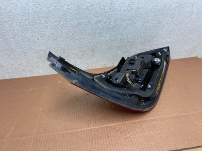 2008 2009 2010 BMW 5 525i 530i Right Passenger Rh Tail Side Light L9843 GD6
