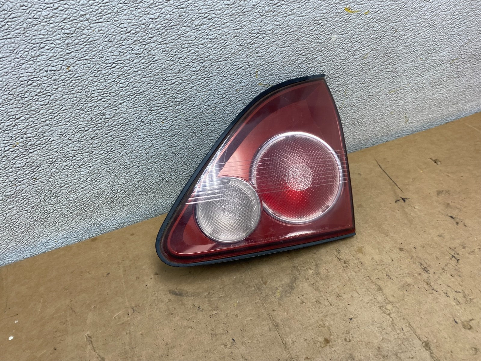 1999 - 2001 Lexus RX300 Right Passenger Side Rear Inner Tail Light Oem X6968 GD2