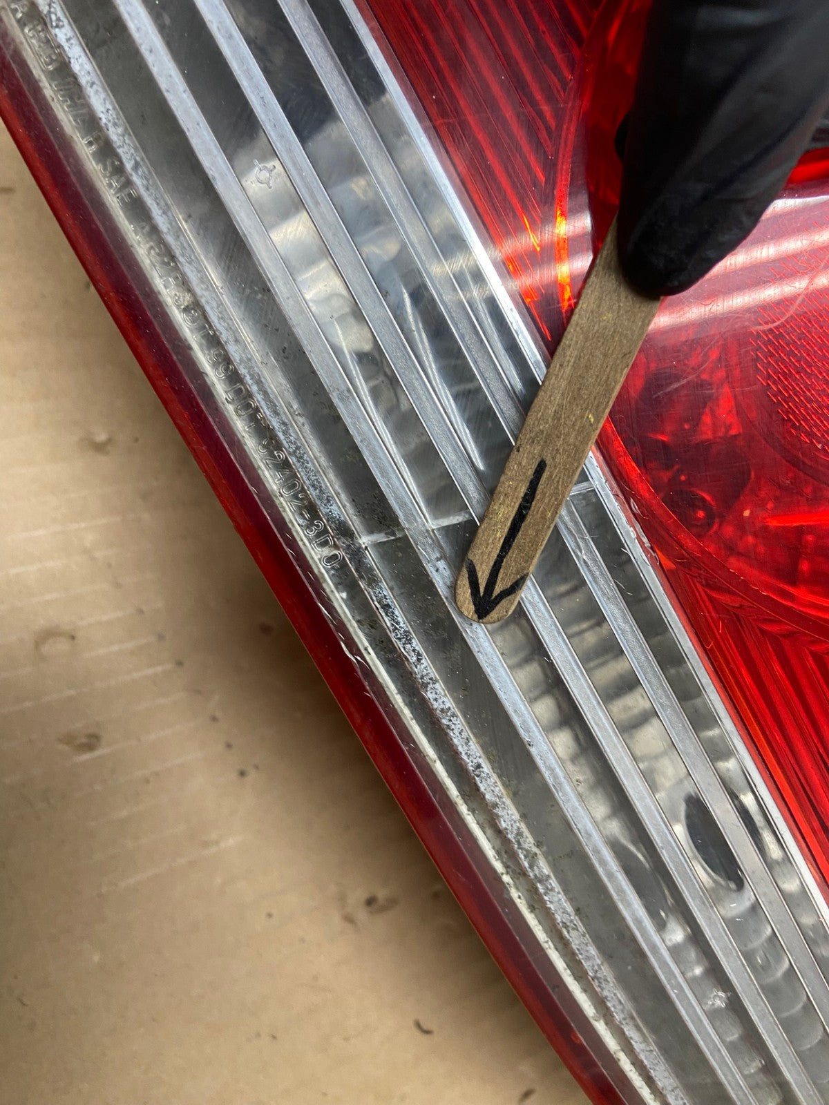 2002 - 2005 Hyundai Sonata Right Passenger RH Side Tail Light AH3038 LK4