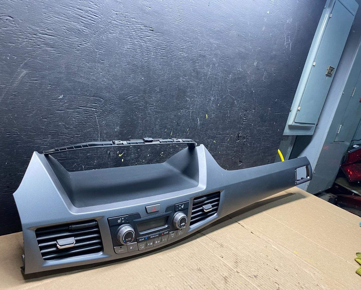 2011-2013 Honda Odyssey Dash Climate Control A/C Cluster Trim Bezel R6163 DG1