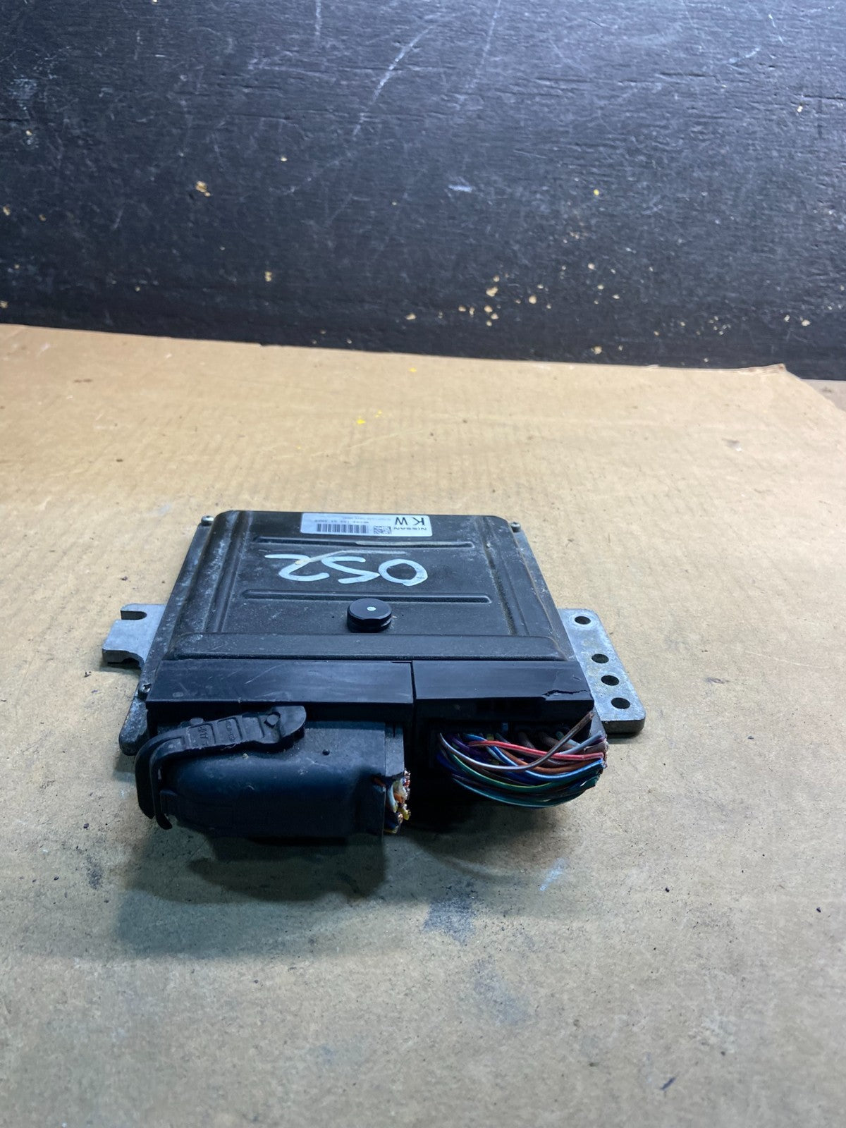 2006 Nissan Armada 5.6L Engine Control ECM mec84-150 c1 z2350 DG1