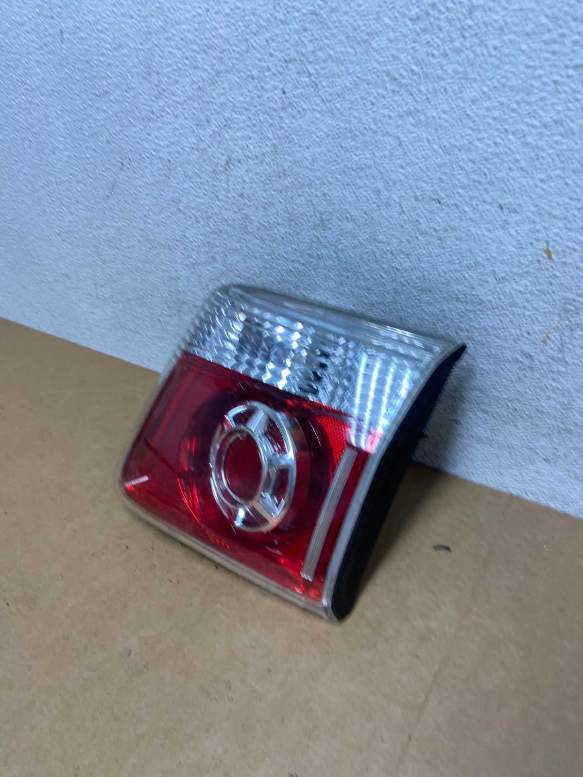 2007 to 2012 GMC Acadia Right Passenger Rh Hatch Tail Light Inner AE2937 LK1