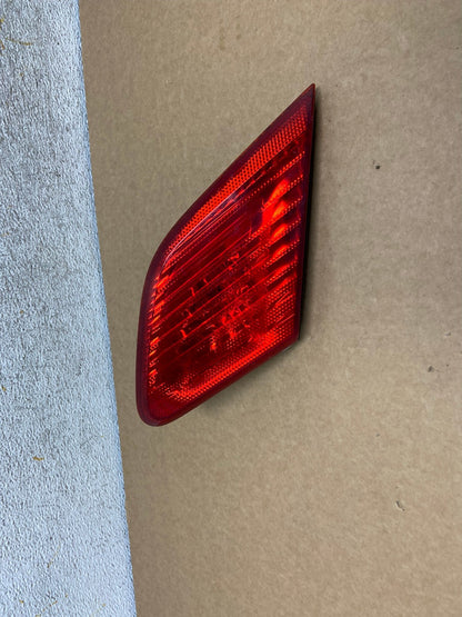 2003 to 2004 Toyota Avalon Right Passenger RH Inner Tail Light AI2566 LK0