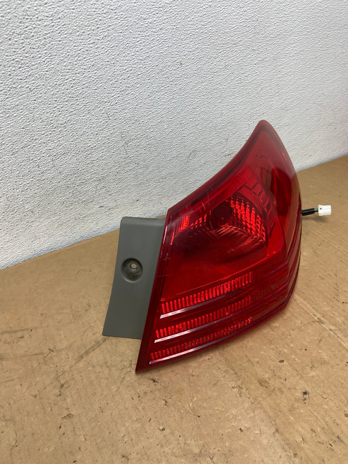 2008 to 2015 Nissan Rogue Right Passenger Rh Side Tail Light AD1218 LK2