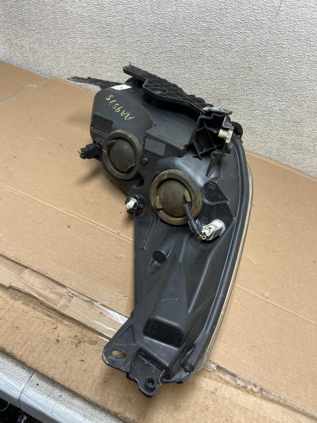 2013 - 2016 Ford Escape Headlight Left Driver Lh Side Halogen AA9878 DW8