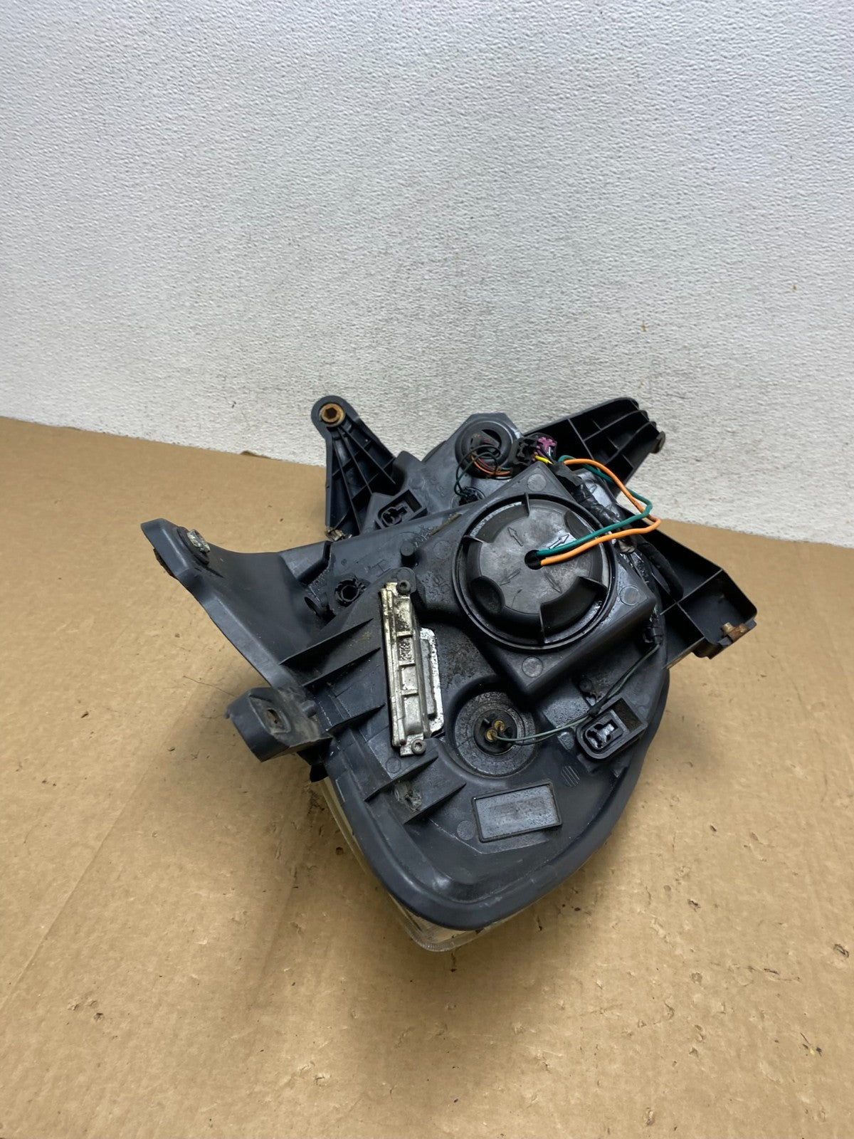 2008-2012 Buick Enclave Left Driver Headlight Xenon Hid One Ballast AF9820 DW9