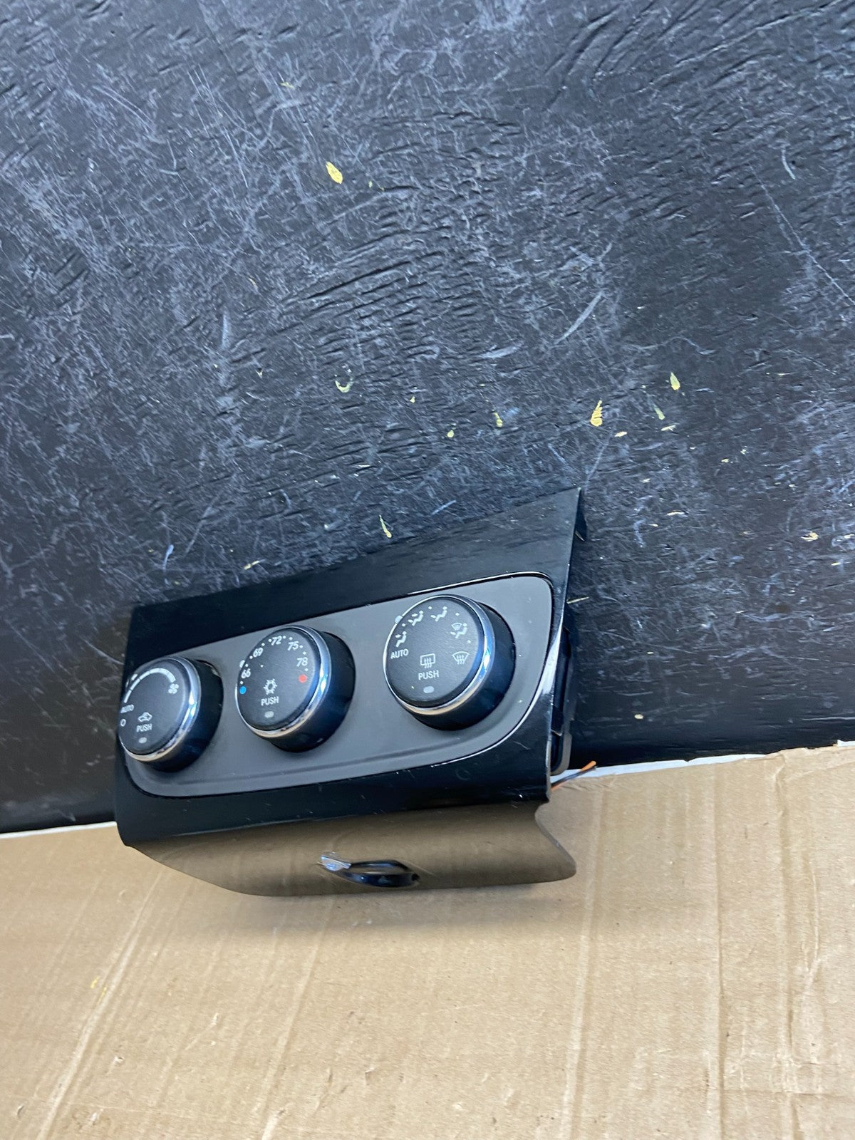 2011-2014 Chrysler 200 Heater AC Climate Switch Temperature Control AE1682 DG2
