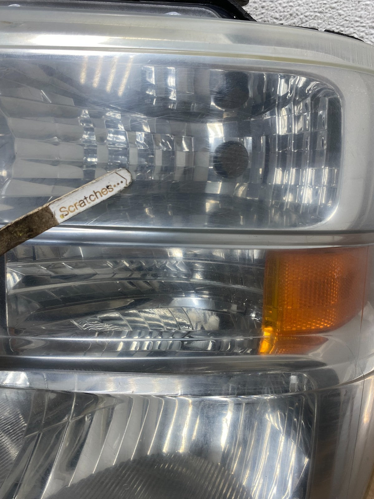 2008-2014 Ford Econoline E150 E250 E350 Left Driver LH Headlight AI5450 DW3