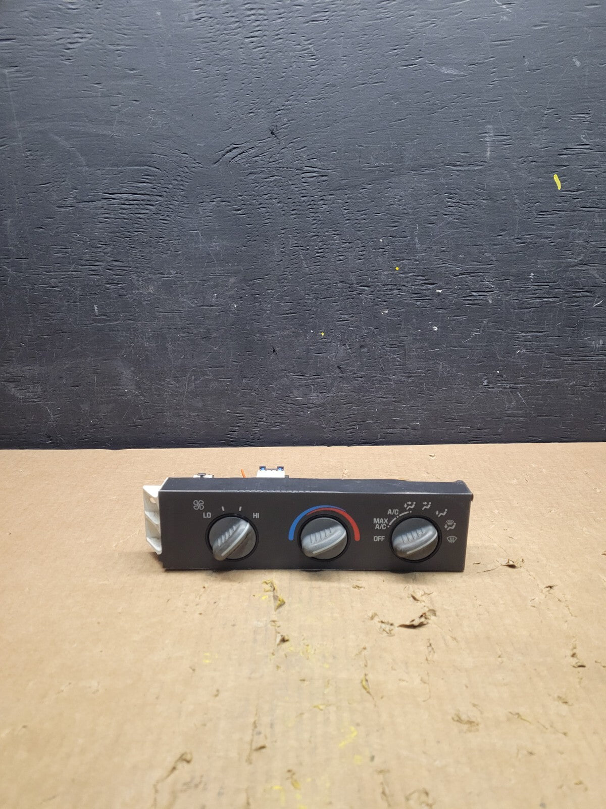 2001 - 2007 GMC Chevrolet Express 1500 Climate Control A/C H7942 DG10