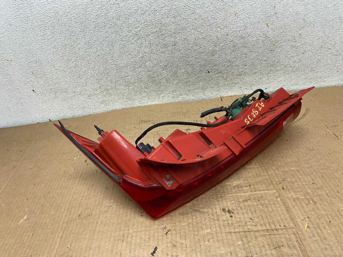 2010 to 2016 Cadillac Srx Left Driver Lh Side Tail Light AI8038 LK5
