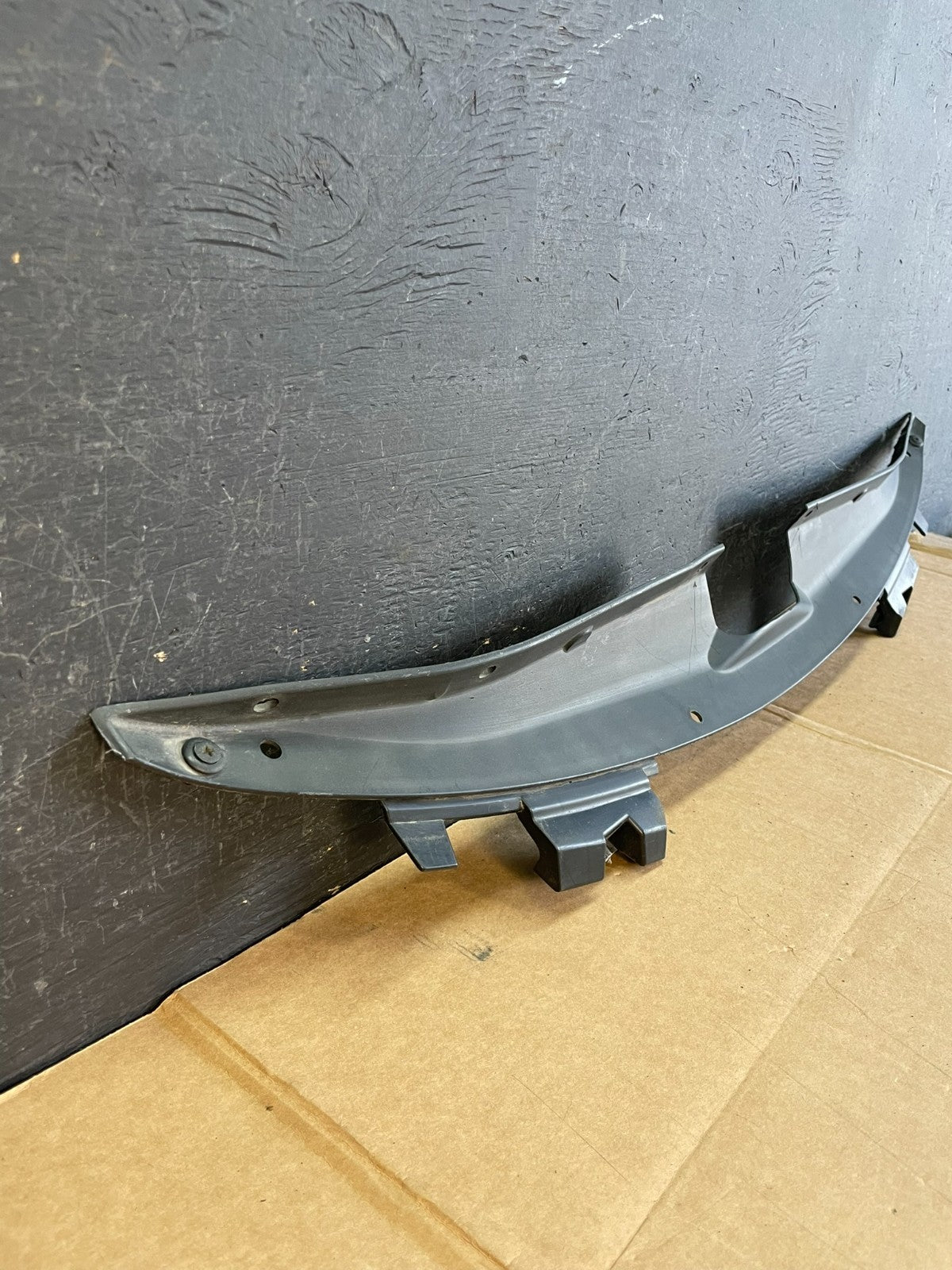 2011-2015 Hyundai Sonata Hybrid Front Bumper Radiator Cover Grille AE0870 DG2