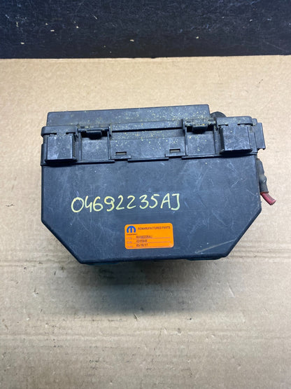 2008 2009 Dodge Nitro Jeep Liberty Patriot TIPM Fuse Box BCM 04692235AJ AF76674
