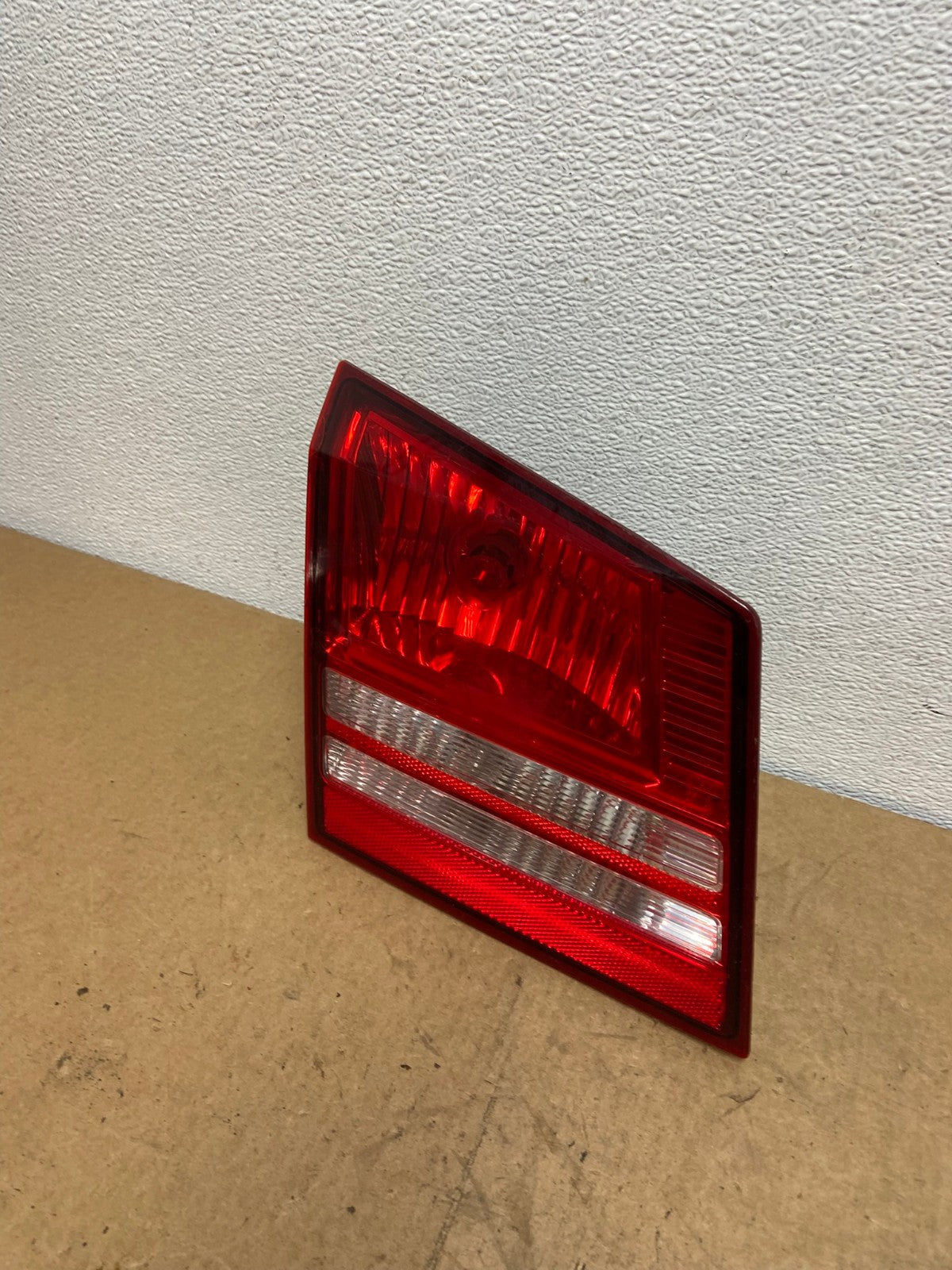 2009 2010 2011 Dodge Journey Left Driver Inner Trunk Lid Tail Light AC3092 LK0