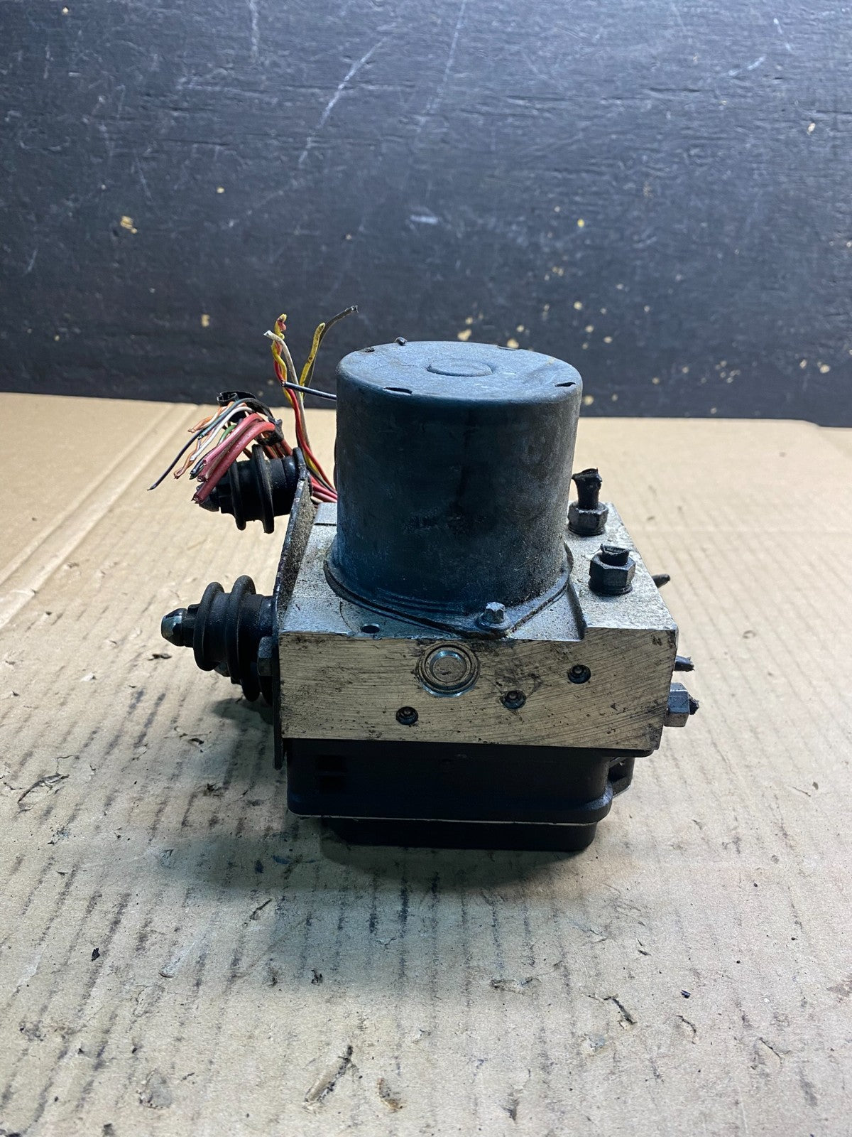 2009 to 2012 Audi A4 ABS Anti-Lock Brake Pump 8K0907379AB OEM ab2717 DG2
