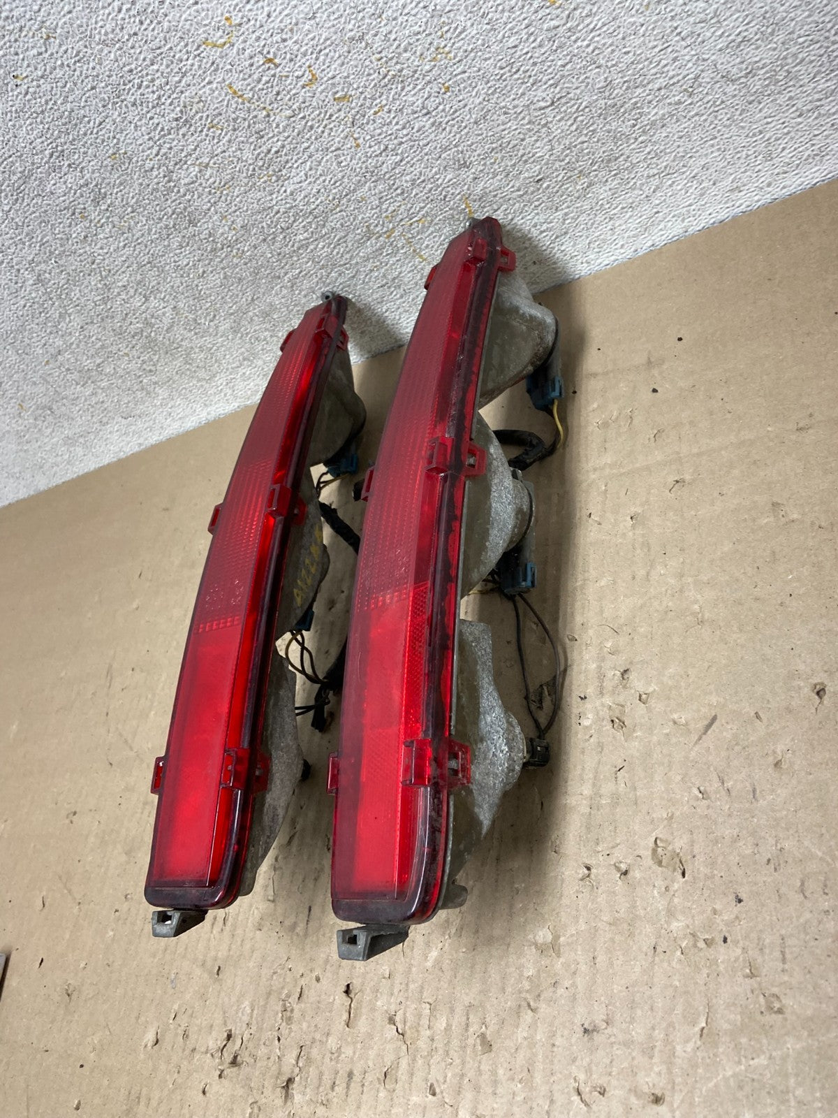 1994 to 1999 Cadillac Deville Left+Right Side Tail lights ai2288 DG1