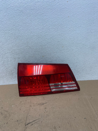 2004 - 2005 Toyota Sienna Left Driver LH Side Inner Tail Light AG4813 LK0