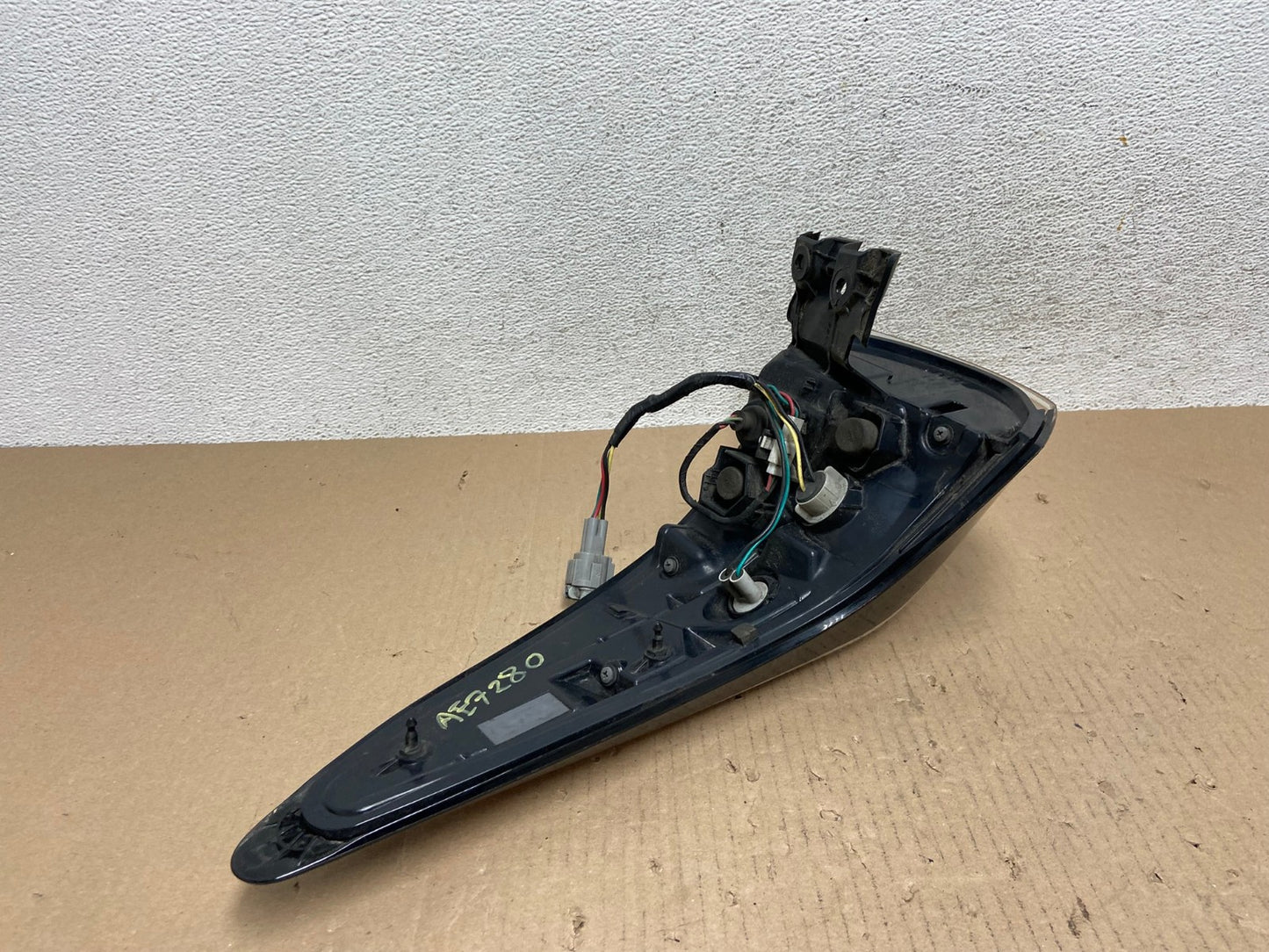 2015 to 2018 Nissan Murano Left Driver Lh Side Tail Light AE7280 LK4