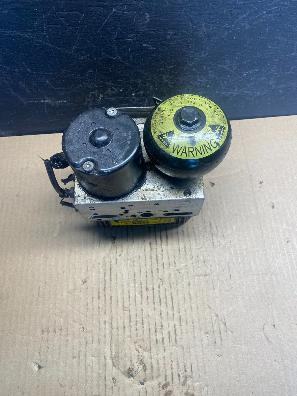 2006 to 2009 Mercedes E350 ABS Anti Lock Brake Pump 0265250088 ac9001 DG1