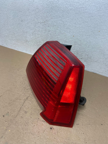 2004 2005 2006 Mitsubishi Galant Sedan Right Passenger Tail Light AF4921 LK1