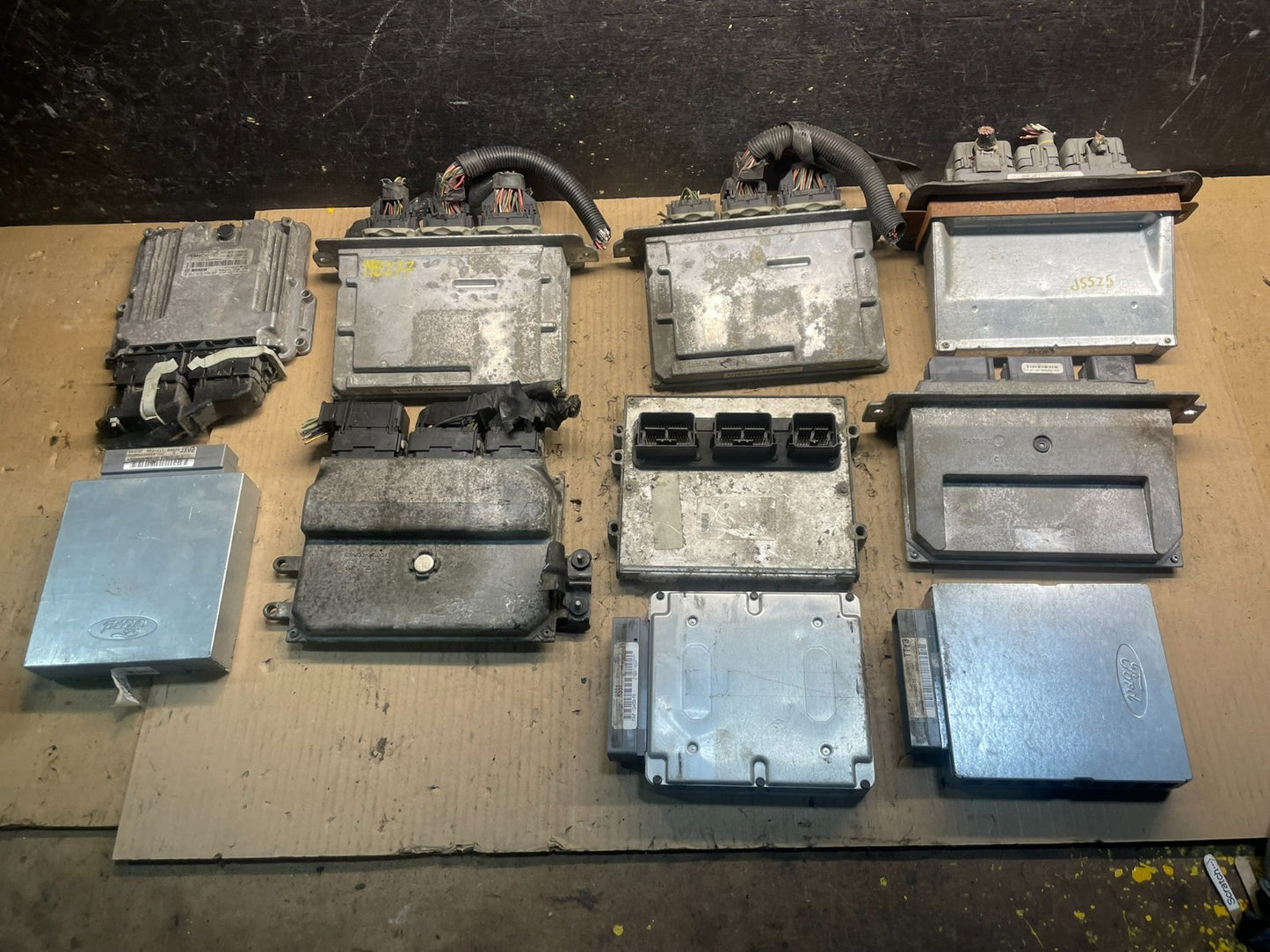 Mix of 10 Ford ECM Engine Computer Module X0926 PS0