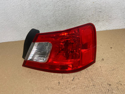 2009 2010 2011 2012 Mitsubishi Galant Right Passenger Tail Light AF8116 DW0