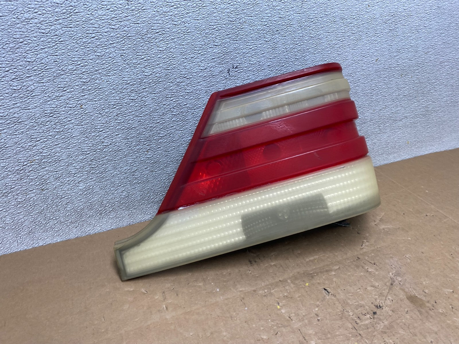 1998 to 1999 Mercedes-Benz W140 Right Passenger Side Rh Tail light OEM V4985 DG2