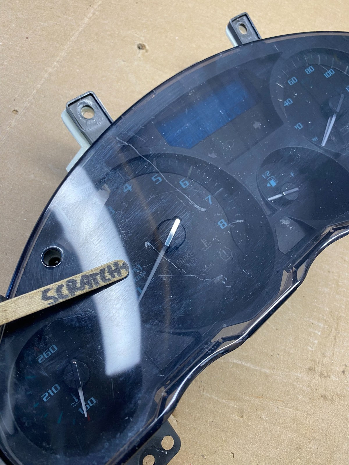 2008 to 2012 Buick Enclave Instrument Gauge Cluster Speedometer OEM R2500 DG1