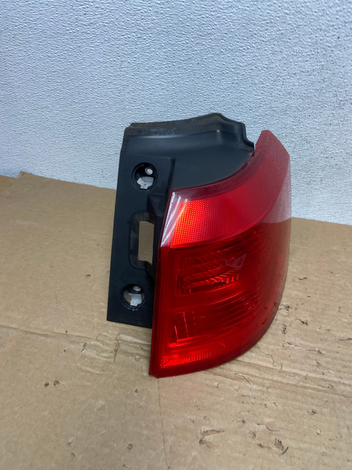 2010 to 2017 GMC Terrain Halogen Right Passenger Rh Side Tail Light AD4104 LK2