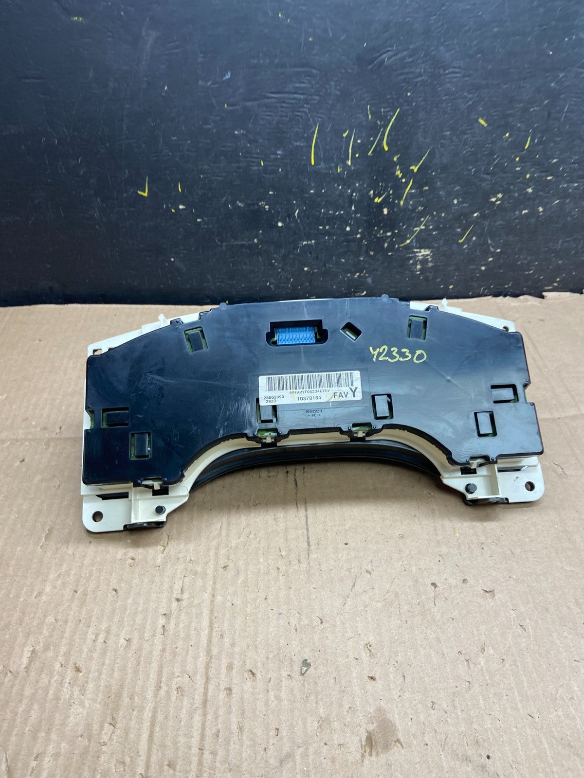 2004 to 2007 Chevrolet Express Speedometer Cluster Gauge OEM  Y2330 DG5