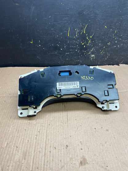 2004 to 2007 Chevrolet Express Speedometer Cluster Gauge OEM  Y2330 DG5