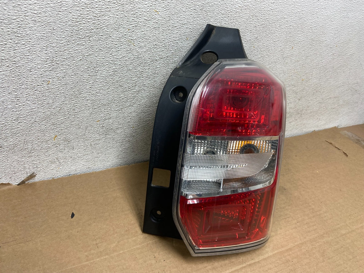 2014-2016 Subaru Forester Right Passenger Rh Side Tail Light AH3118 DW1