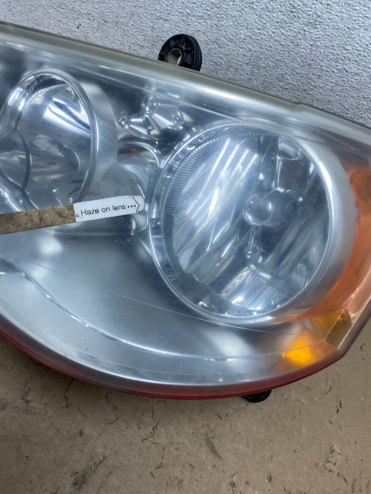 2008 to 2016 Chrysler Town and Country Left Driver Lh Side Headlight AG4456 DW4