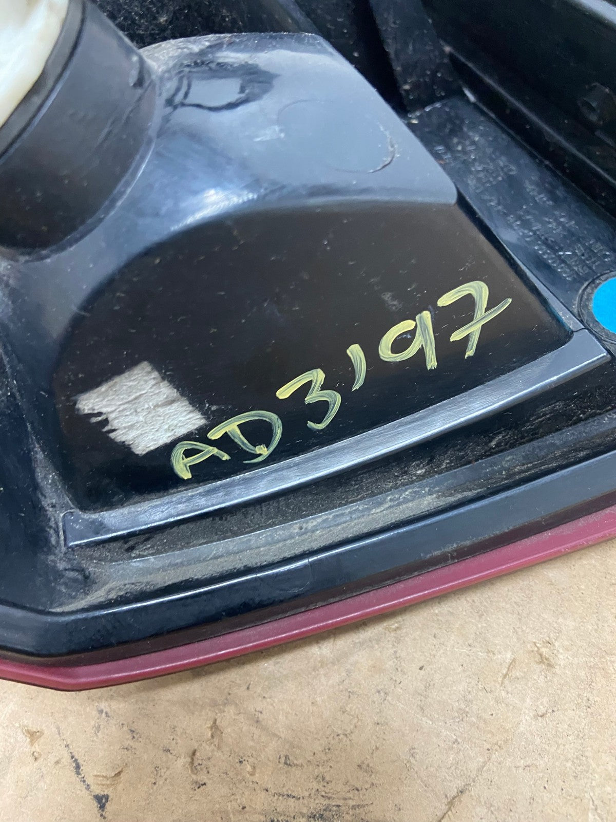 2003 to 2007 Cadillac Cts Right Passenger Rh Side Tail Light AD3197 LK7