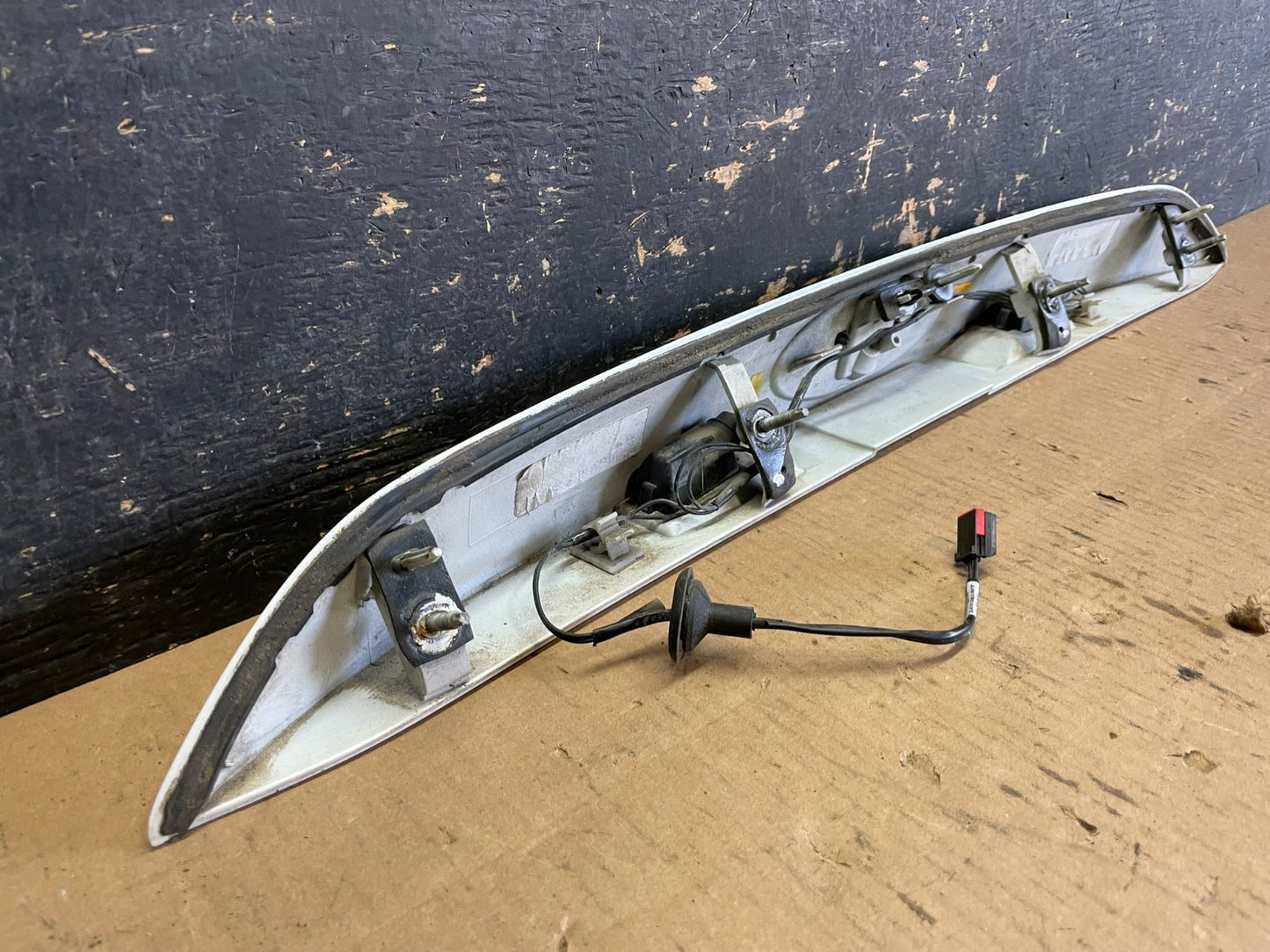 2013 to 2016 Ford Escape Rear Trunk Molding W/O Camera Oem aa5942 DG7