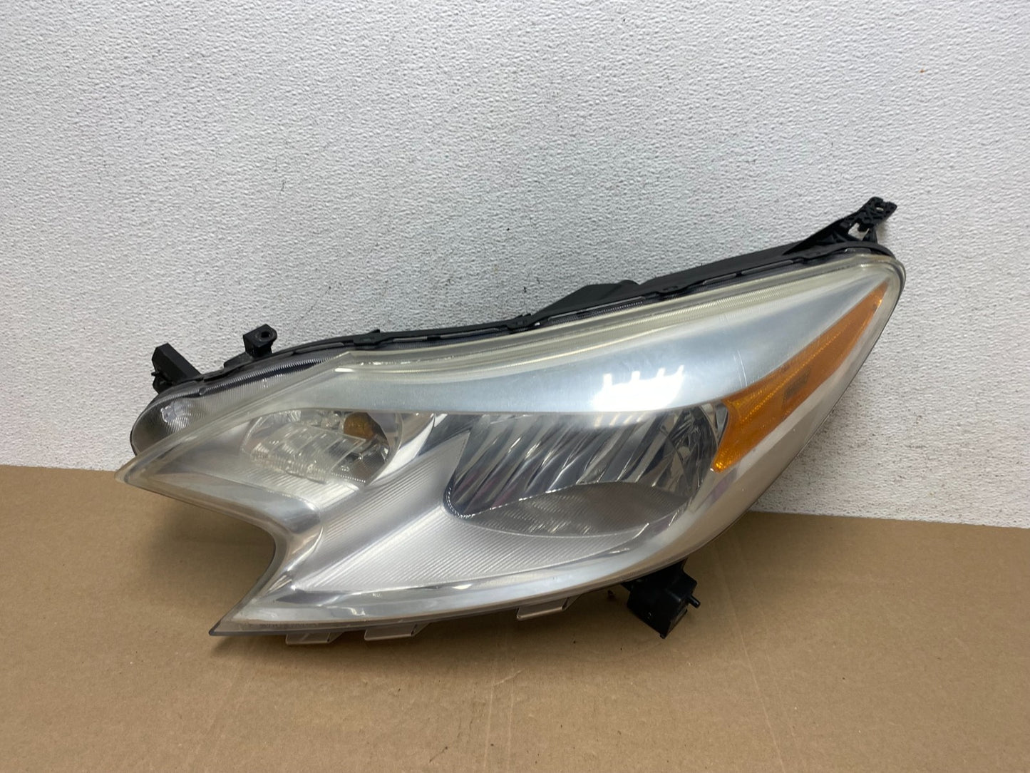 2014 2015 2016 Nissan Versa Note Left Driver LH Side Headlight AE4860 DW0