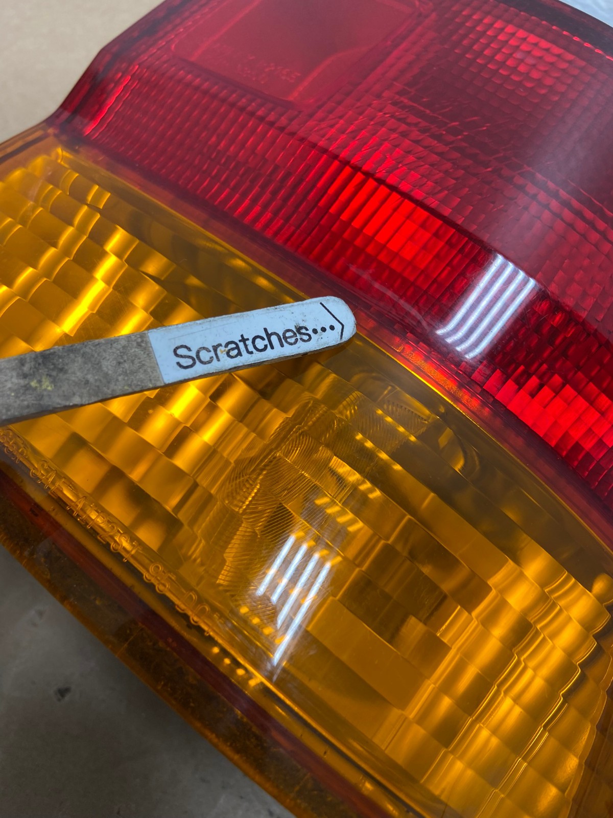 2002 2003 2004 Honda Odyssey Right Passenger Side Tail Light AD8060 LK3