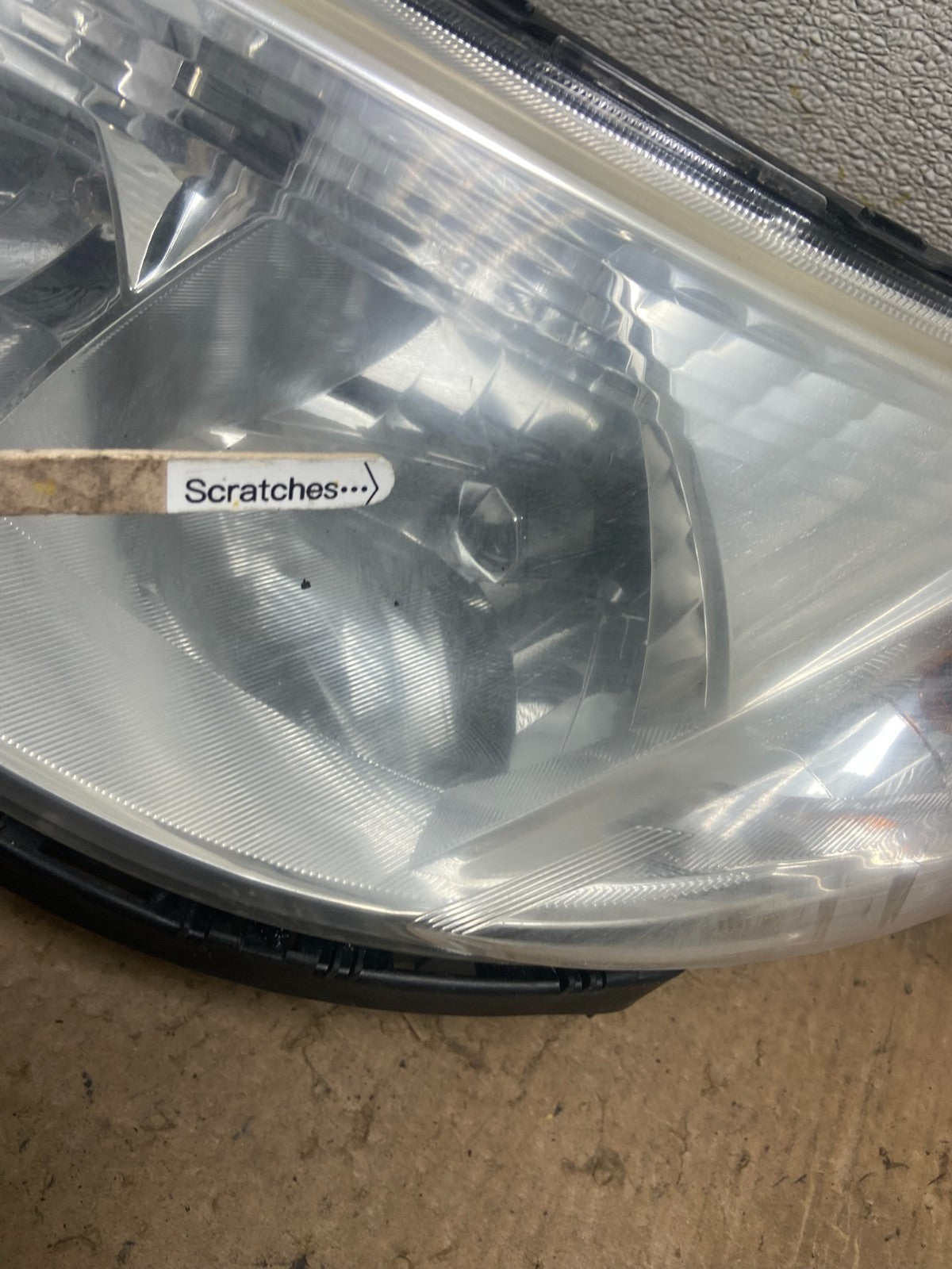 2009-2013 Subaru Forester Left Driver LH Halogen Headlight AA6892 DW3
