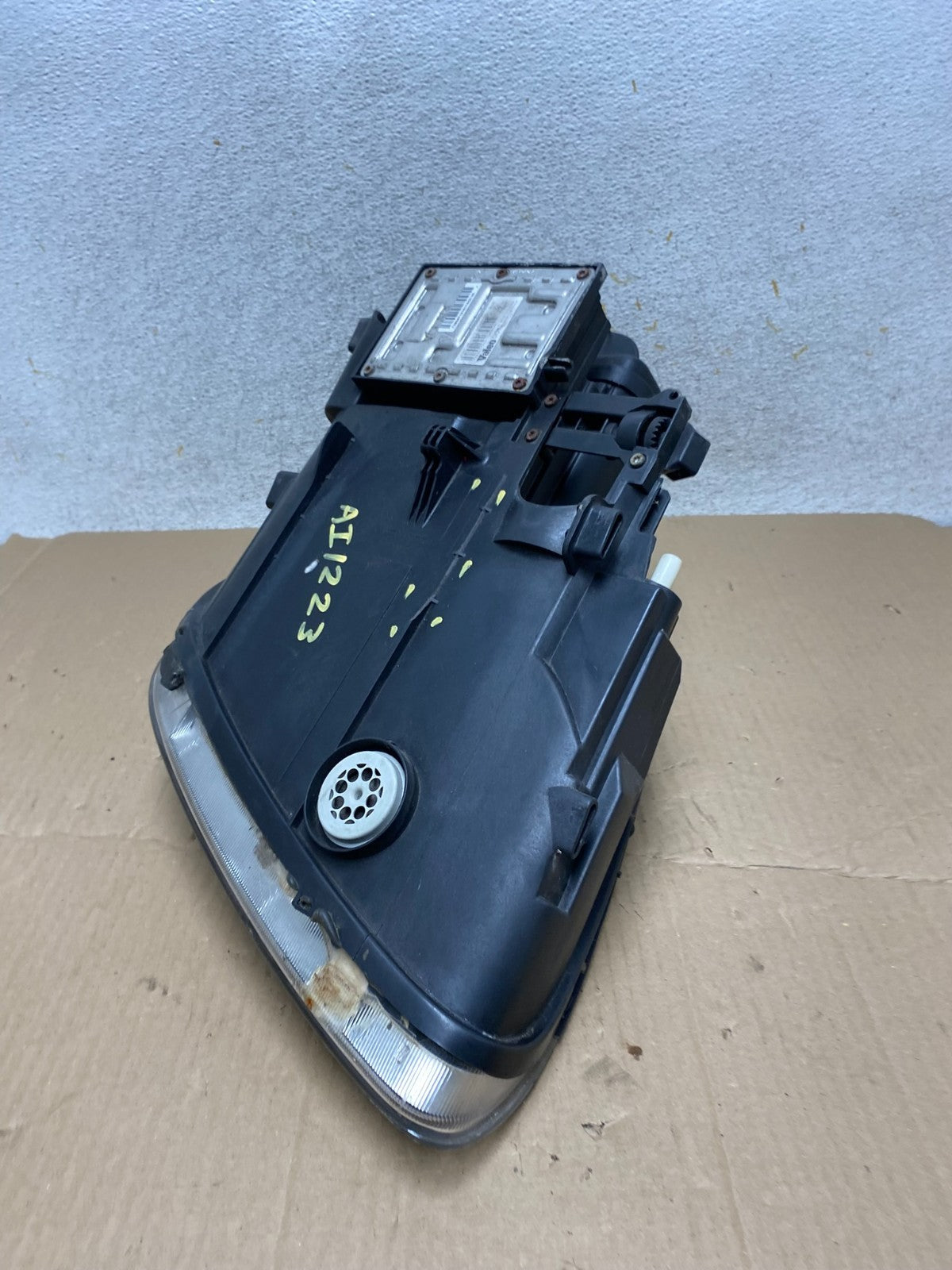 2004 - 2006 Porsche Cayenne Left Driver LH Side Xenon HID Headlight AI1223 DW7