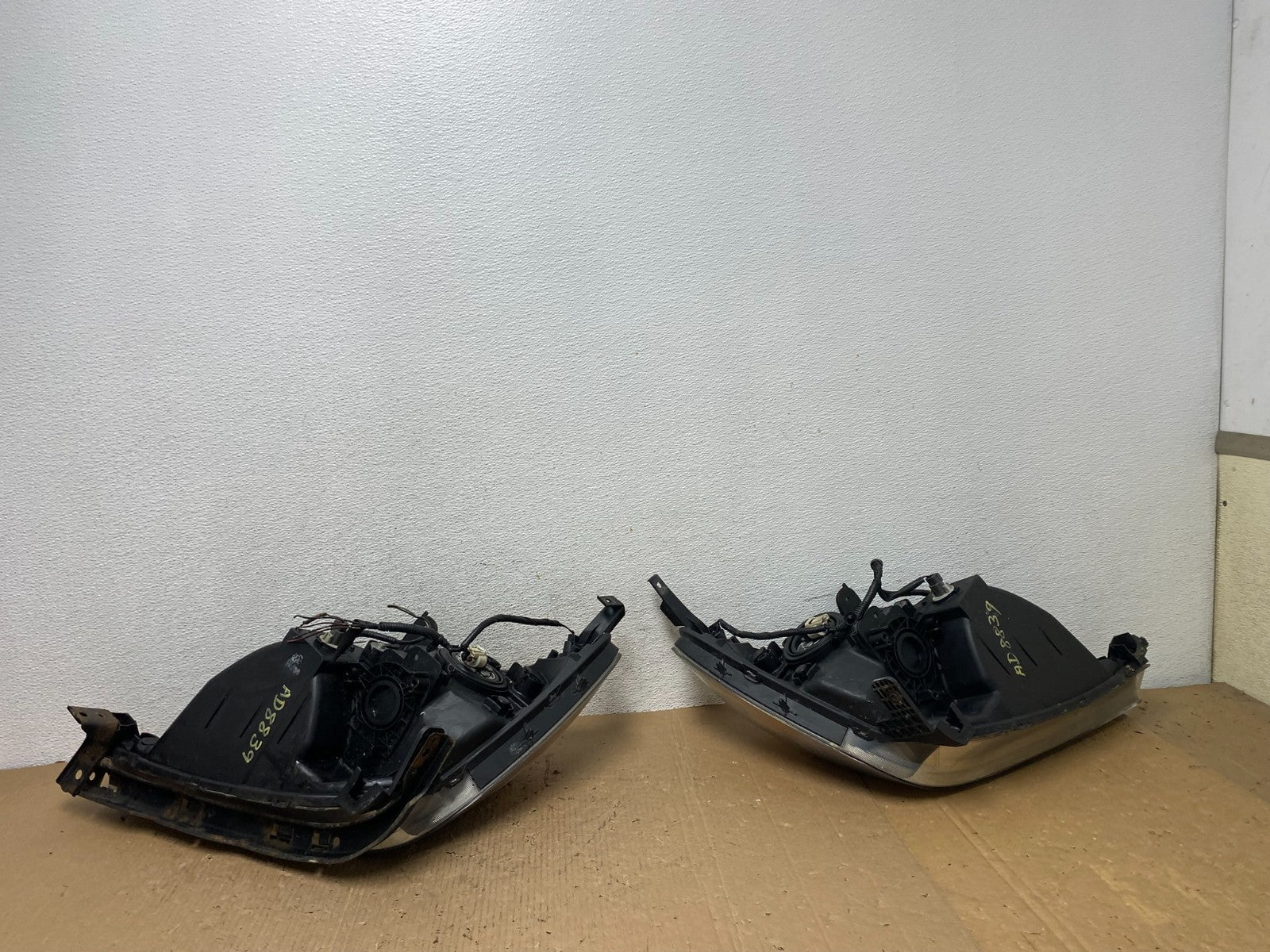 2008 2009 2010 Honda Odyssey Left+Right Set Halogen Headlights AD8839 DW12
