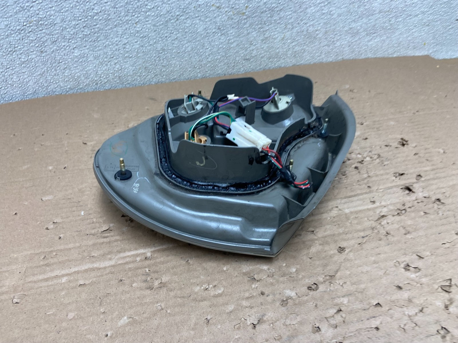 2002 2003 Nissan Maxima Left Driver Lh Side Tail Light OEM AB1611 DW4