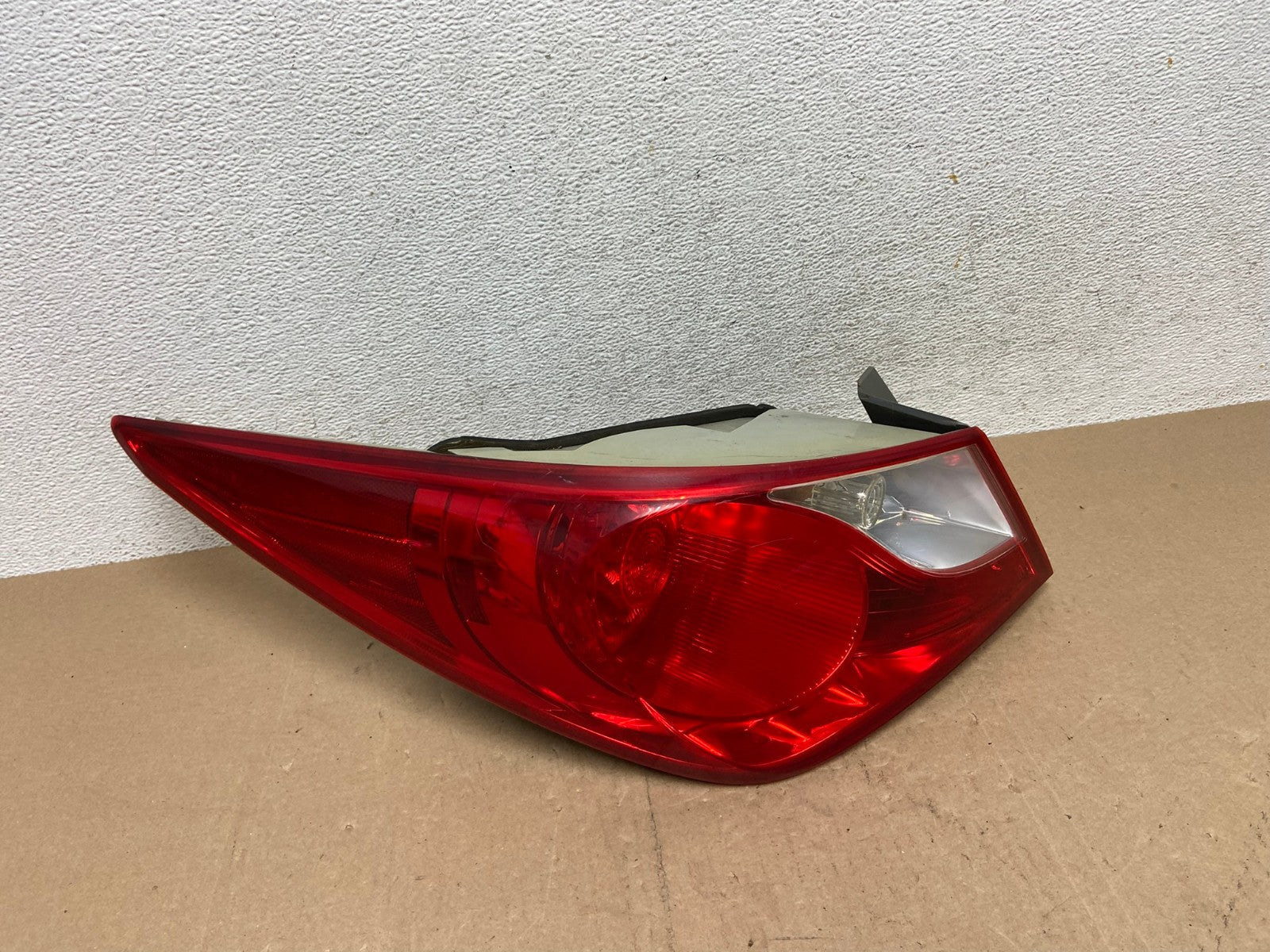 2011 2012 2013 Hyundai Sonata Left Driver LH Side Tail Light AE6731 LK0