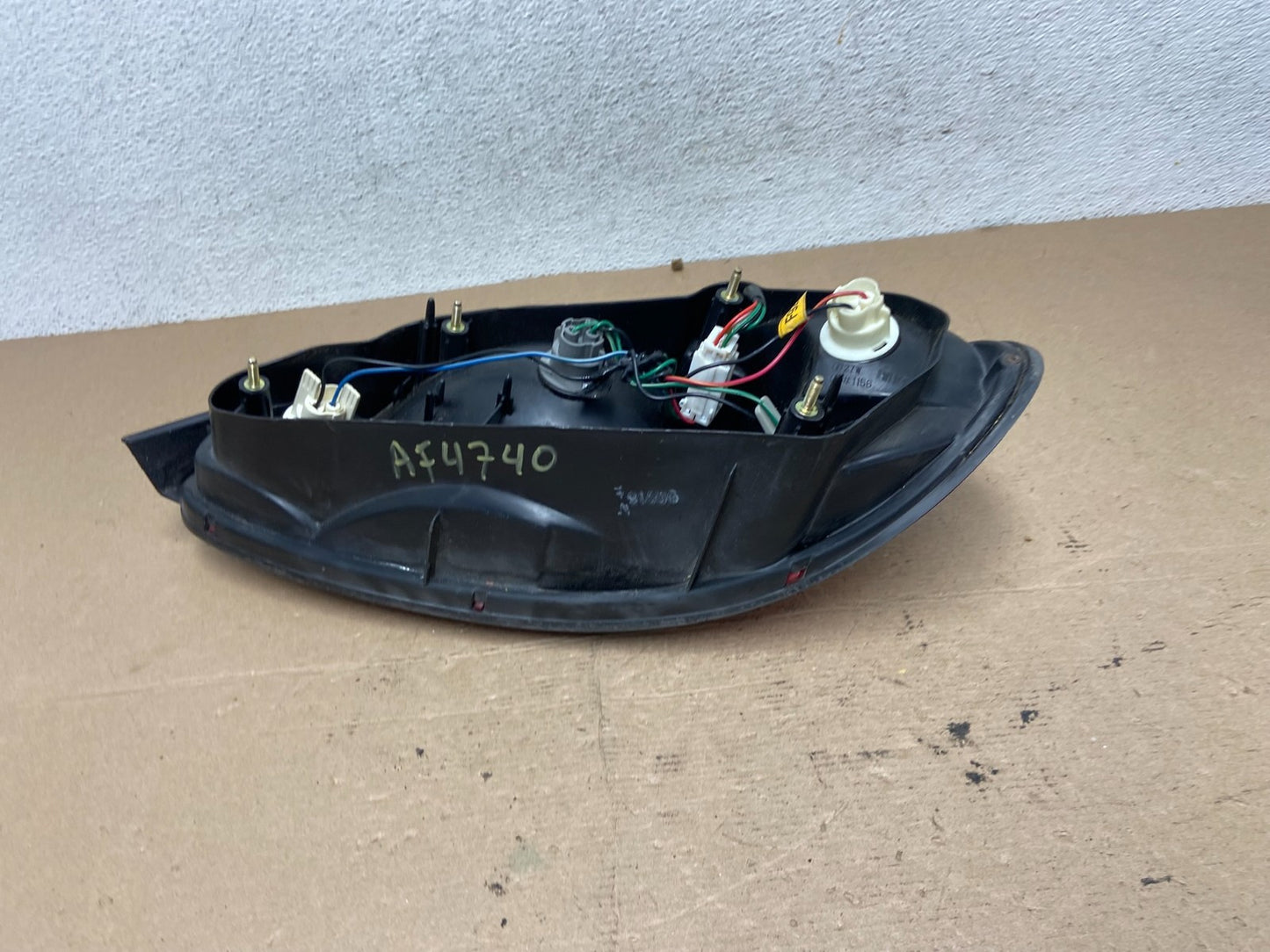 1999 2000 Hyundai Elantra Sedan Left Driver LH Tail Light AF4740 DW6